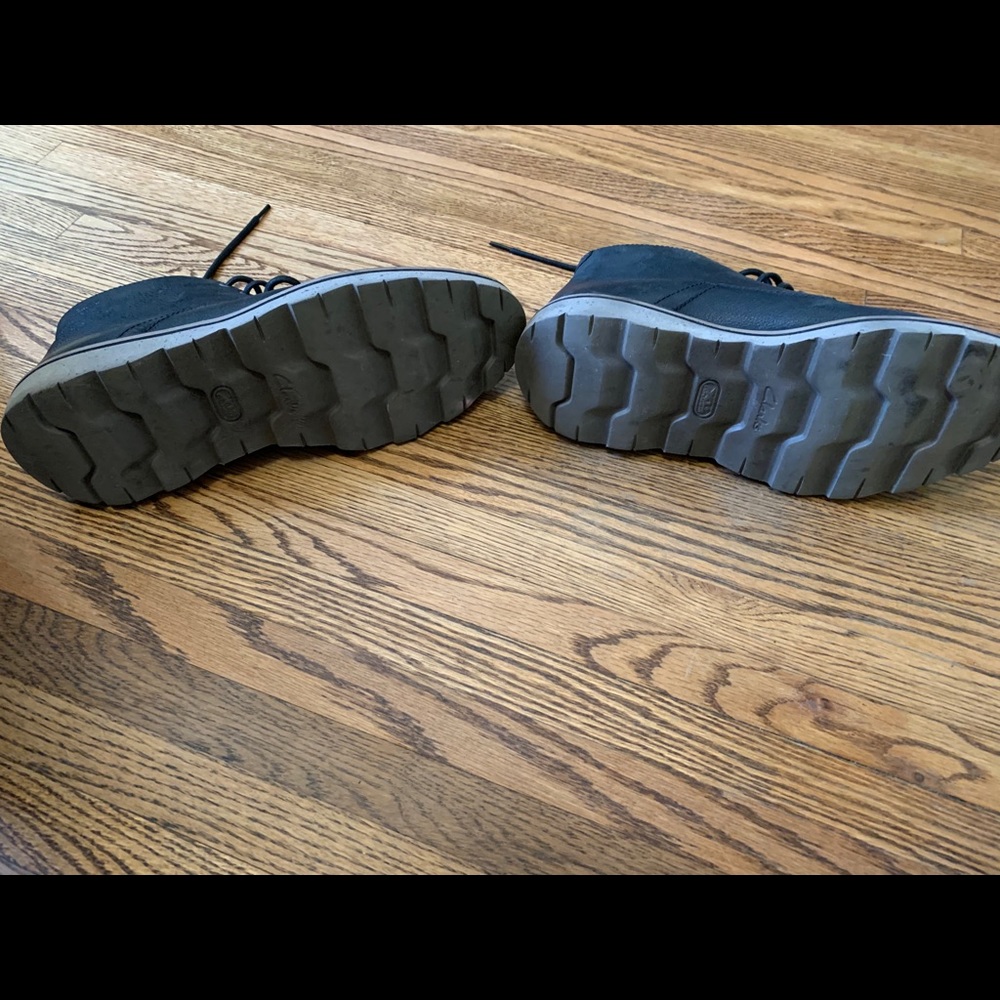 Clark’s boots - Picture 3 of 6